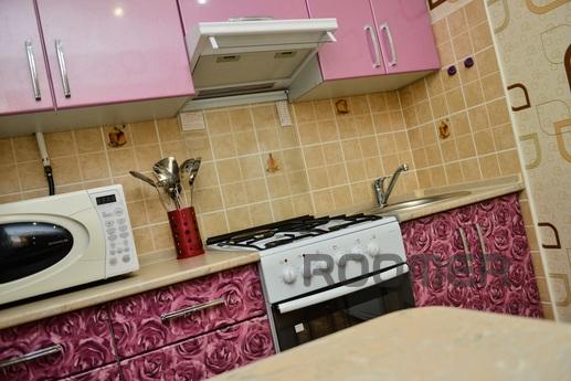 3-ROOM LUXURY IN POVA RN, Karaganda - apartment by the day