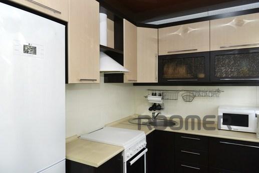 Excellent 3-room apartment daily on the, Karaganda - apartment by the day