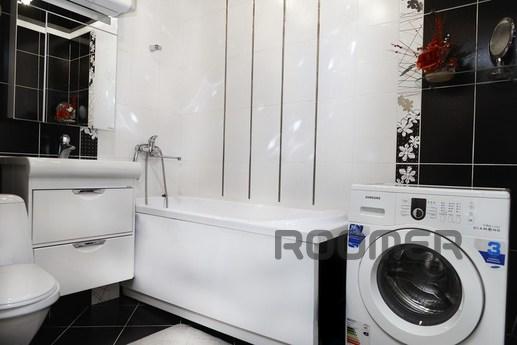 Excellent 3-room apartment daily on the, Karaganda - apartment by the day
