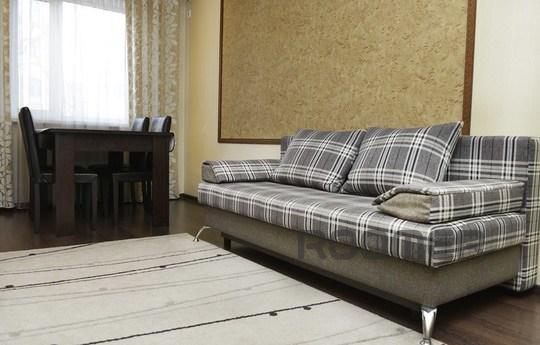 Excellent 3-room apartment daily on the, Karaganda - apartment by the day
