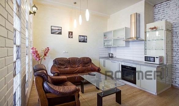 Arcadia Palace by the sea, three bedrooms, Odessa - apartment by the day