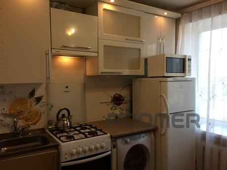 Rent an apartment near the sea, Berdiansk - apartment by the day