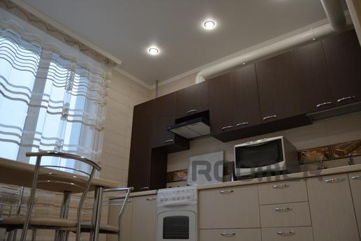 Two in the new house. city center, Belgorod - apartment by the day