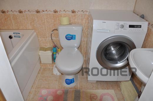 Cottage by the sea (1st line), Odessa - apartment by the day