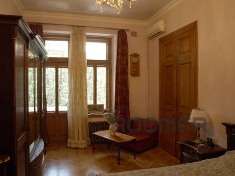 Room on the embankment of Yalta, the bea, Yalta - apartment by the day
