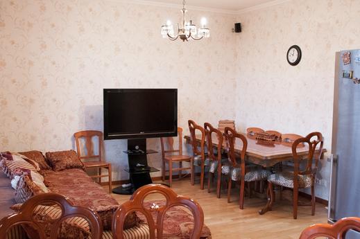 Cozy apartment near the Moscow subway, Санкт-Петербург - квартира подобово