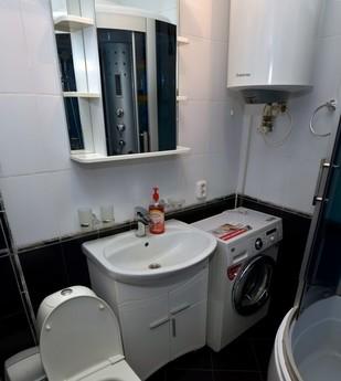 LKS 1-bedroom apartment on the Warriors, Karaganda - apartment by the day