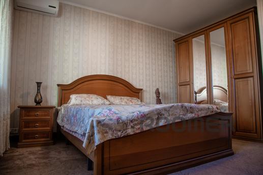 The apartment is in the historical district of Moscow. Locat