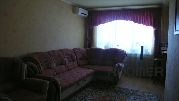 Apartment on the beach, Berdiansk - apartment by the day