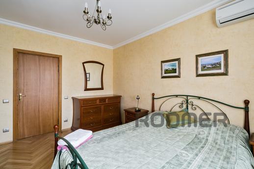 Марии Ульяновой 12, Москва - квартира посуточно