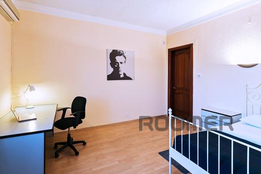 Посуточно Смоленский бульвар 22/14, Москва - квартира посуточно