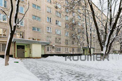 Daily 1st Novokuzminskaya 22k1, Moscow - apartment by the day