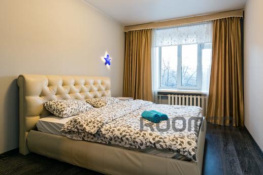 Daily Ukrainian Boulevard 6, Moscow - apartment by the day