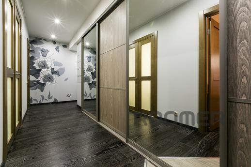 Daily Ukrainian Boulevard 6, Moscow - apartment by the day