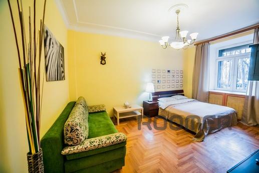 2-room m.Kievskaya 5 min walk, Москва - квартира подобово