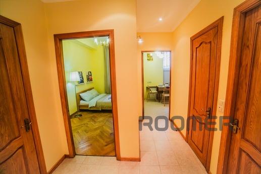 2-room m.Kievskaya 5 min walk, Москва - квартира подобово