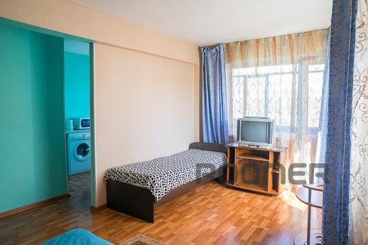 On Matrosov 1-bedroom apartment, Красноярськ - квартира подобово
